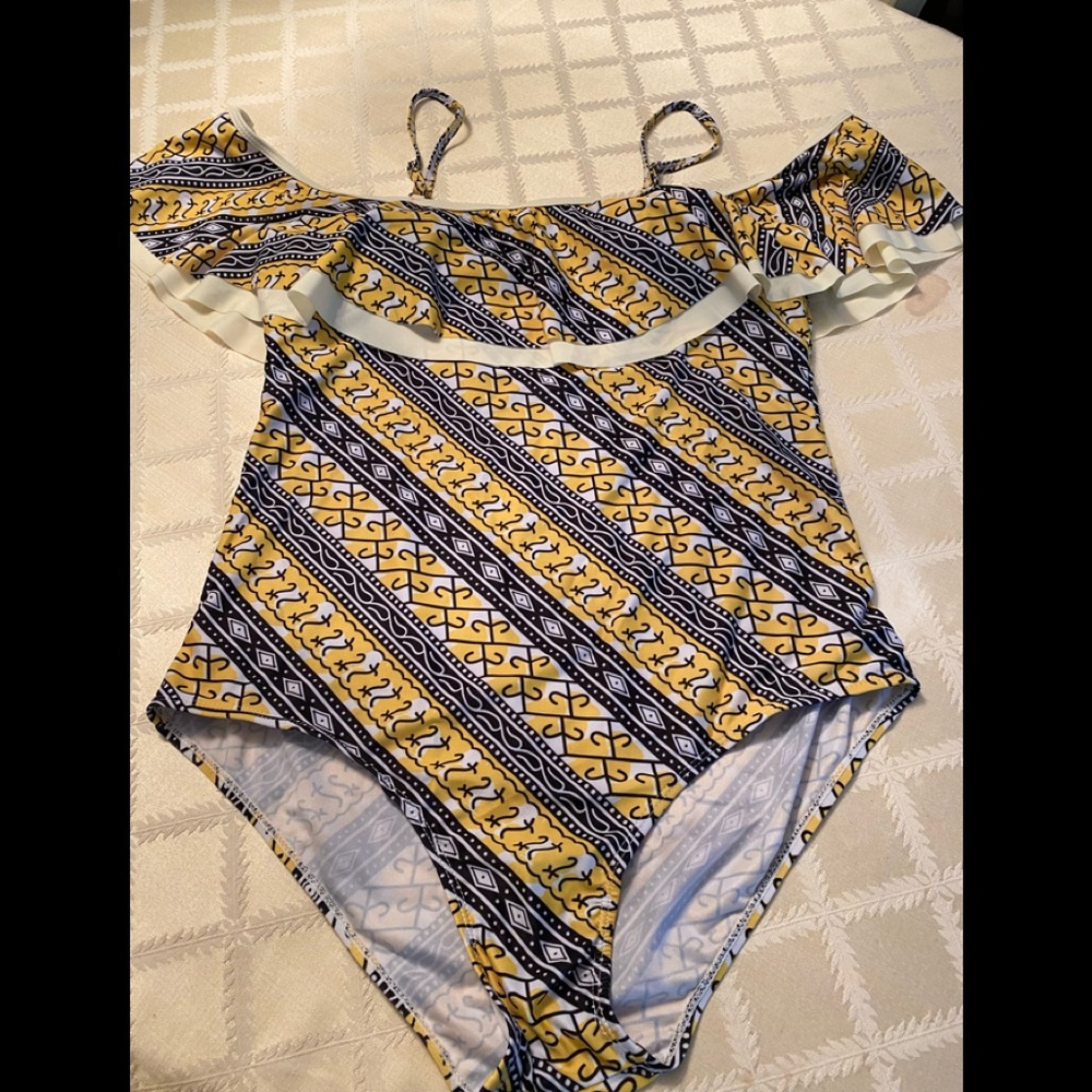 Womens Ruffled Bathing Suit